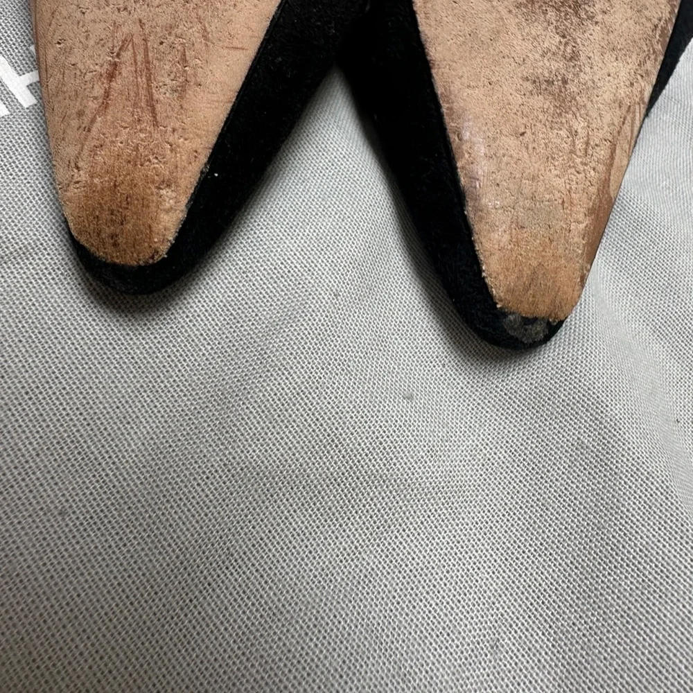 Manolo Blahnik Black Suede Kitten Heel Mules with Fretwork Size 37.5 - Picture 4 of 5